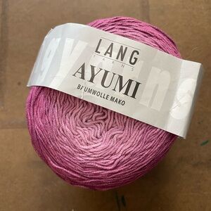 Lang Ayumi Pink Gradient Yarn